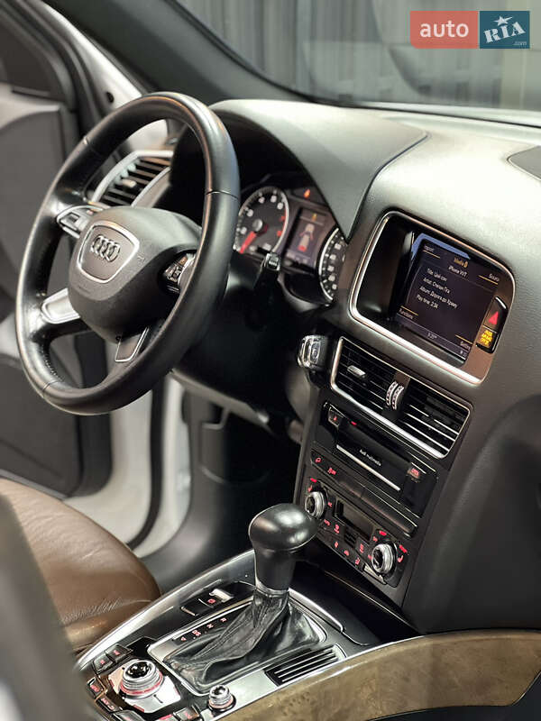 Позашляховик / Кросовер Audi Q5 2016 в Львові