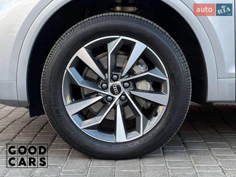 Позашляховик / Кросовер Audi Q5 2020 в Одесі