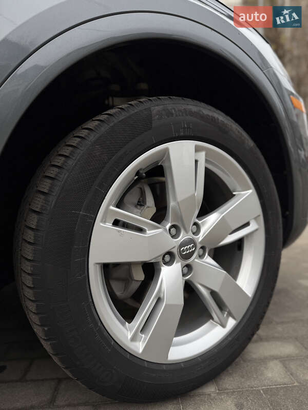 Позашляховик / Кросовер Audi Q5 2018 в Кременчуці