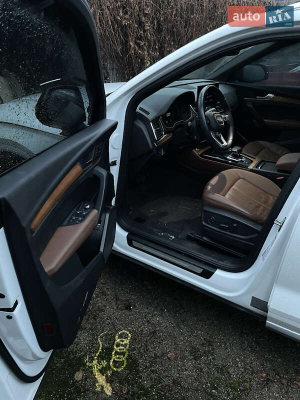 Позашляховик / Кросовер Audi Q5 2020 в Полтаві