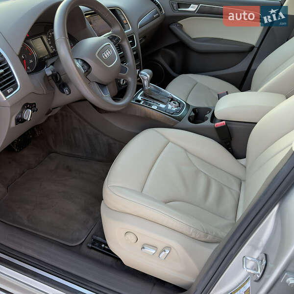 Внедорожник / Кроссовер Audi Q5 2015 в Луцке