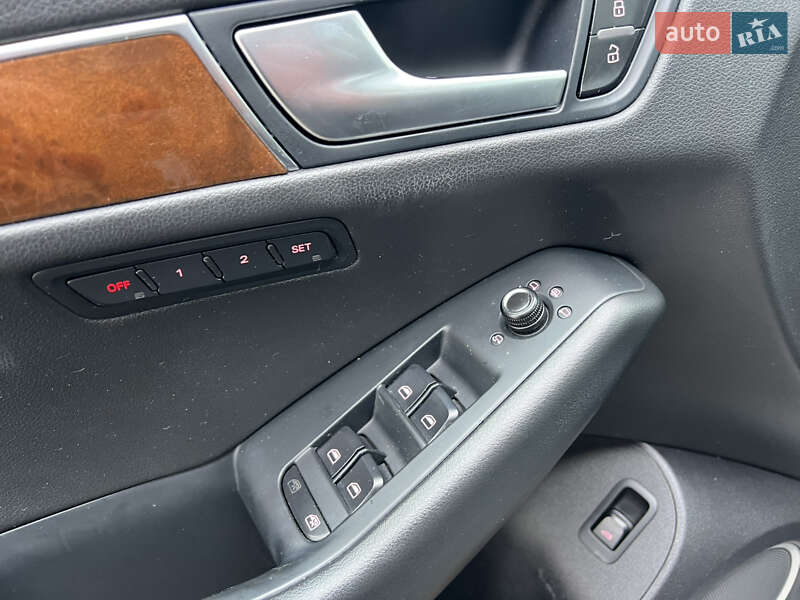 Внедорожник / Кроссовер Audi Q5 2011 в Владимире