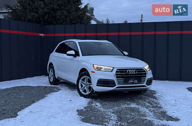 Внедорожник / Кроссовер Audi Q5 2017 в Луцке