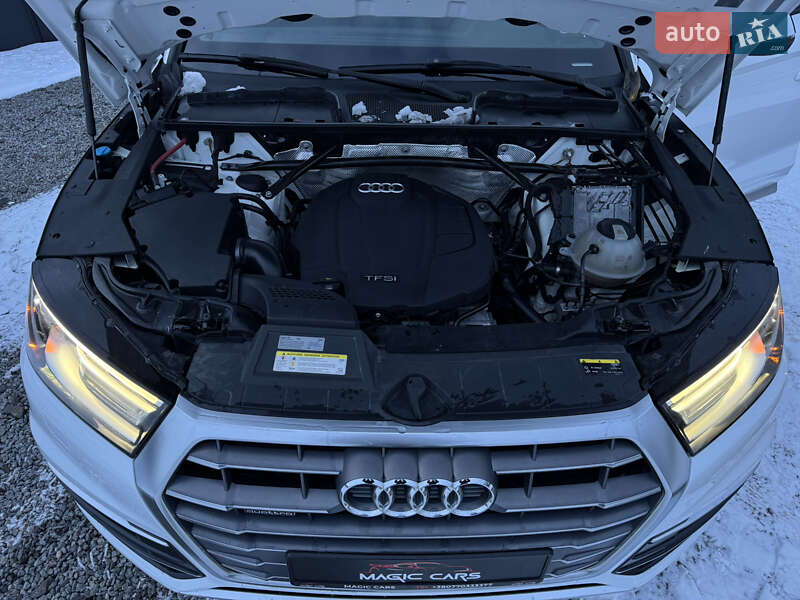 Внедорожник / Кроссовер Audi Q5 2017 в Луцке