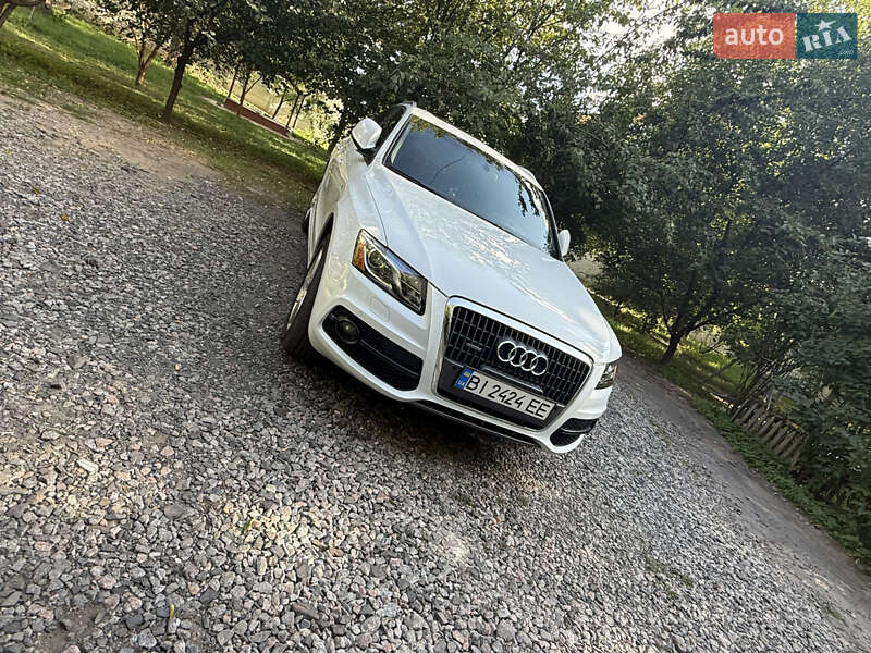 Позашляховик / Кросовер Audi Q5 2011 в Полтаві