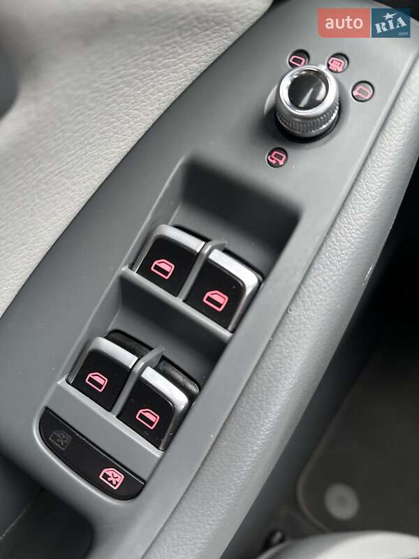 Позашляховик / Кросовер Audi Q5 2013 в Білогородці