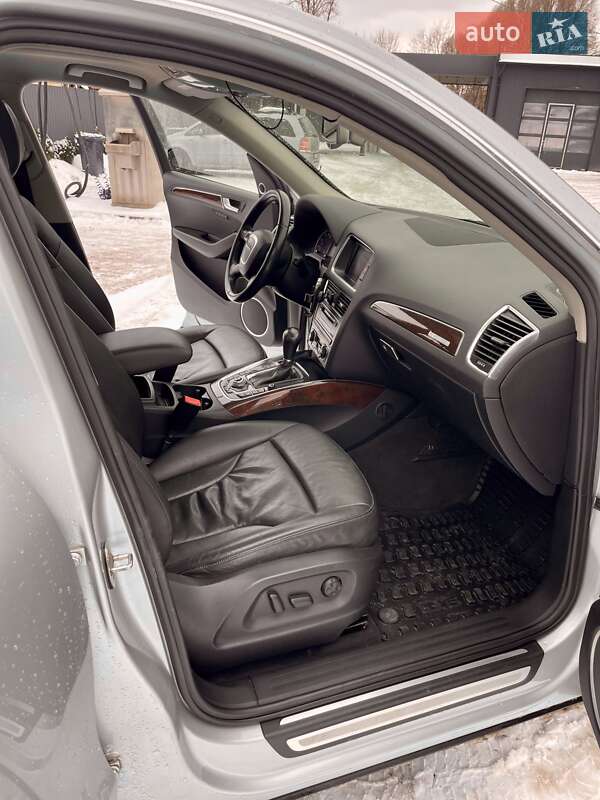 Позашляховик / Кросовер Audi Q5 2011 в Львові