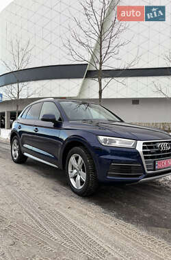 Внедорожник / Кроссовер Audi Q5 2017 в Киеве