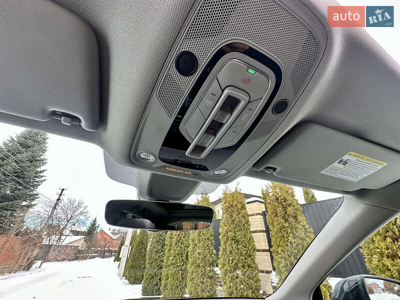 Внедорожник / Кроссовер Audi Q5 2021 в Киеве