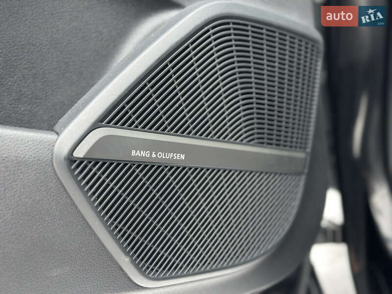 Внедорожник / Кроссовер Audi Q5 2018 в Киеве