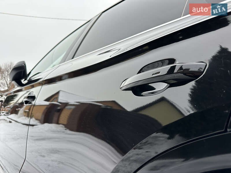 Внедорожник / Кроссовер Audi Q5 2018 в Киеве