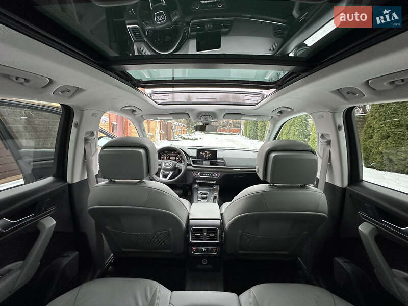 Внедорожник / Кроссовер Audi Q5 2018 в Киеве