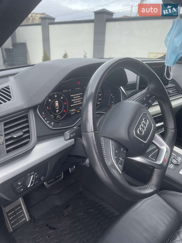 Внедорожник / Кроссовер Audi Q5 2017 в Львове