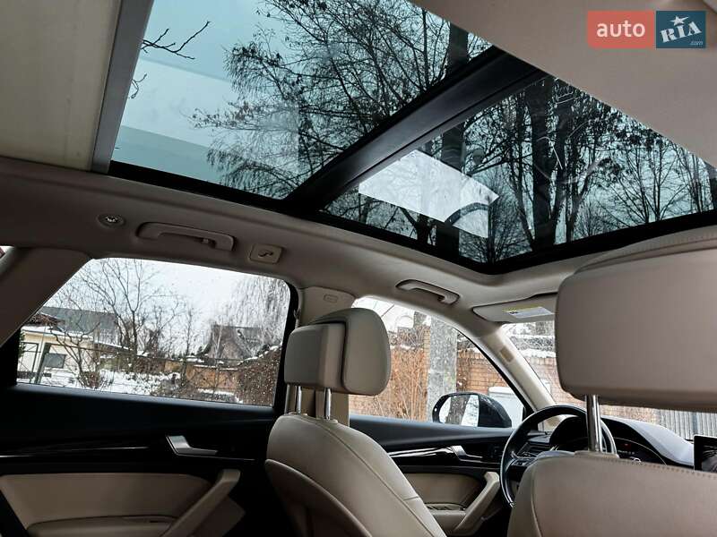 Внедорожник / Кроссовер Audi Q5 2017 в Киеве