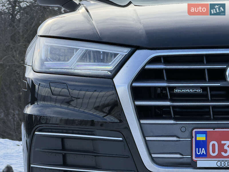 Внедорожник / Кроссовер Audi Q5 2019 в Житомире