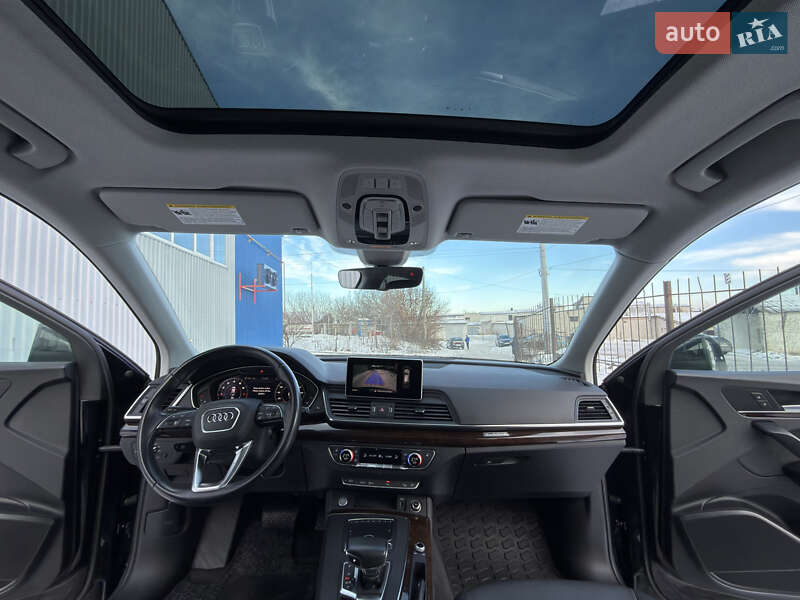 Внедорожник / Кроссовер Audi Q5 2019 в Житомире