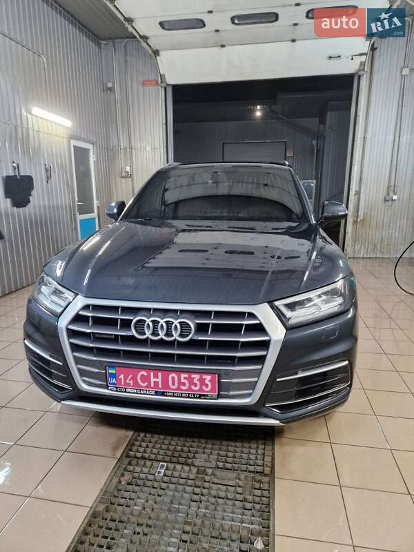 Внедорожник / Кроссовер Audi Q5 2018 в Тернополе