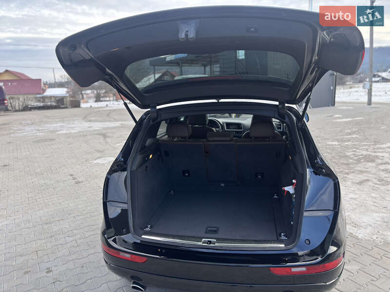 Позашляховик / Кросовер Audi Q5 2016 в Косові