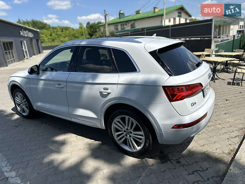 Внедорожник / Кроссовер Audi Q5 2019 в Львове