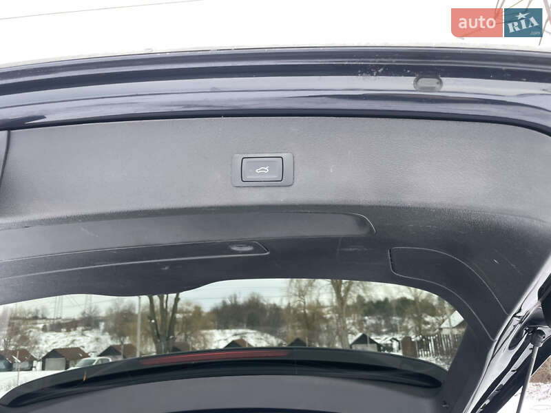 Позашляховик / Кросовер Audi Q5 2015 в Києві фото 15 Позашляховик / Кросовер Audi Q5 2015 в Києві