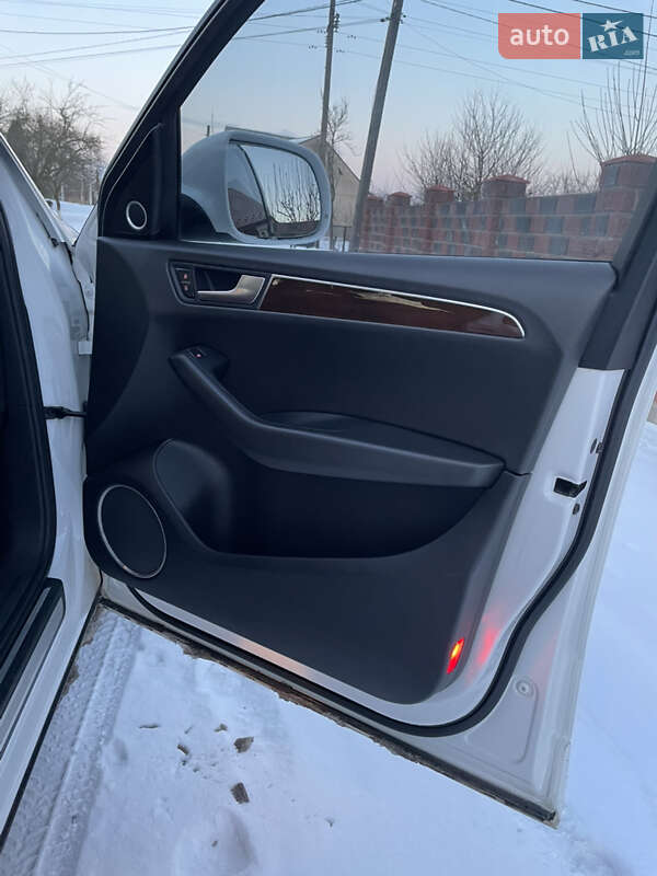 Внедорожник / Кроссовер Audi Q5 2012 в Ратным фото 5 Внедорожник / Кроссовер Audi Q5 2012 в Ратным