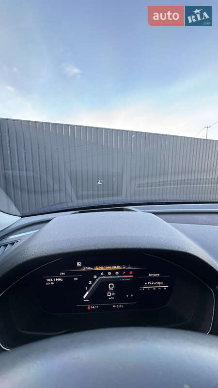 Позашляховик / Кросовер Audi Q5 2021 в Києві