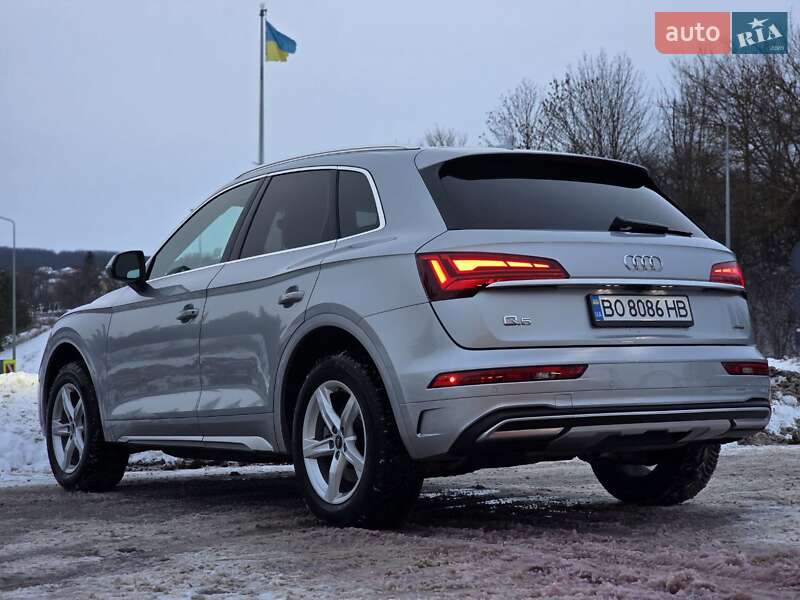 Позашляховик / Кросовер Audi Q5 2020 в Тернополі