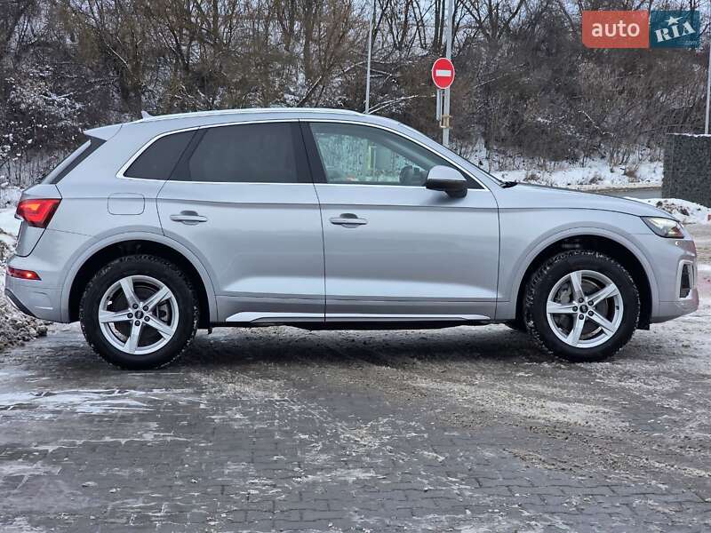 Позашляховик / Кросовер Audi Q5 2020 в Тернополі