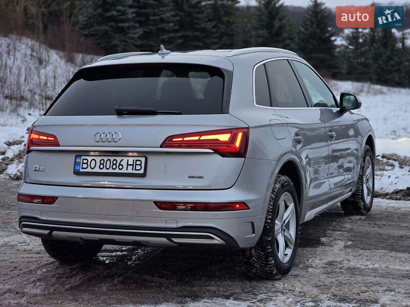 Позашляховик / Кросовер Audi Q5 2020 в Тернополі