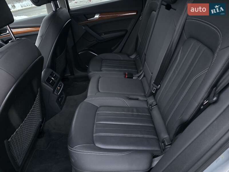 Позашляховик / Кросовер Audi Q5 2020 в Тернополі