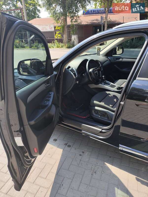 Позашляховик / Кросовер Audi Q5 2011 в Запоріжжі
