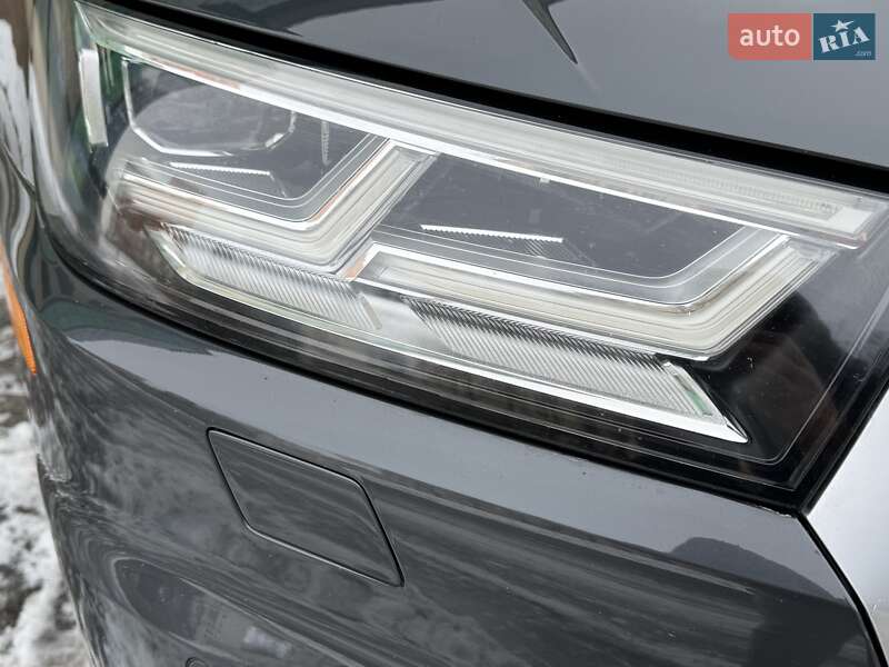 Внедорожник / Кроссовер Audi Q5 2017 в Харькове