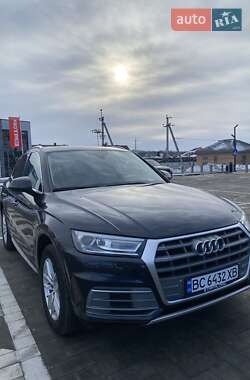 Позашляховик / Кросовер Audi Q5 2019 в Луцьку