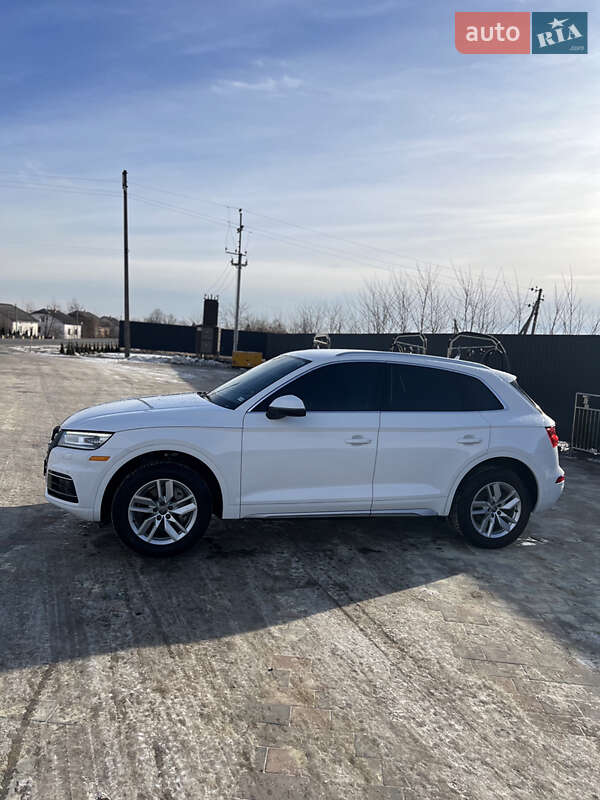 Внедорожник / Кроссовер Audi Q5 2020 в Коломые