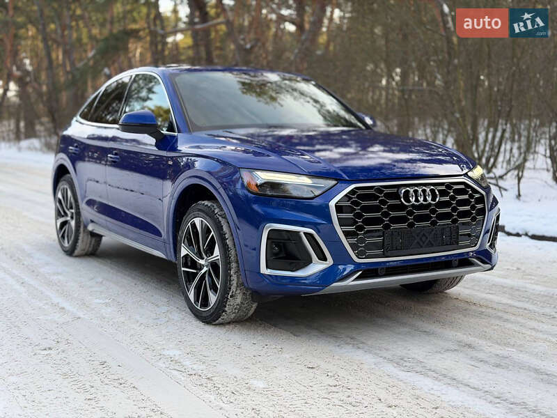Внедорожник / Кроссовер Audi Q5 2021 в Киеве
