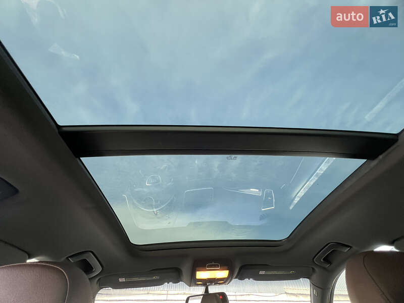 Позашляховик / Кросовер Audi Q5 2015 в Києві