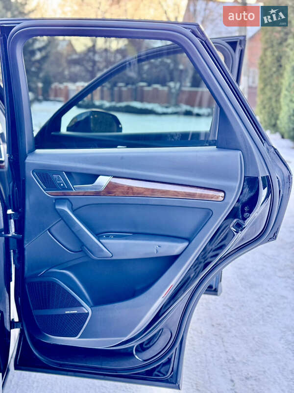 Позашляховик / Кросовер Audi Q5 2018 в Києві фото 31 Позашляховик / Кросовер Audi Q5 2018 в Києві