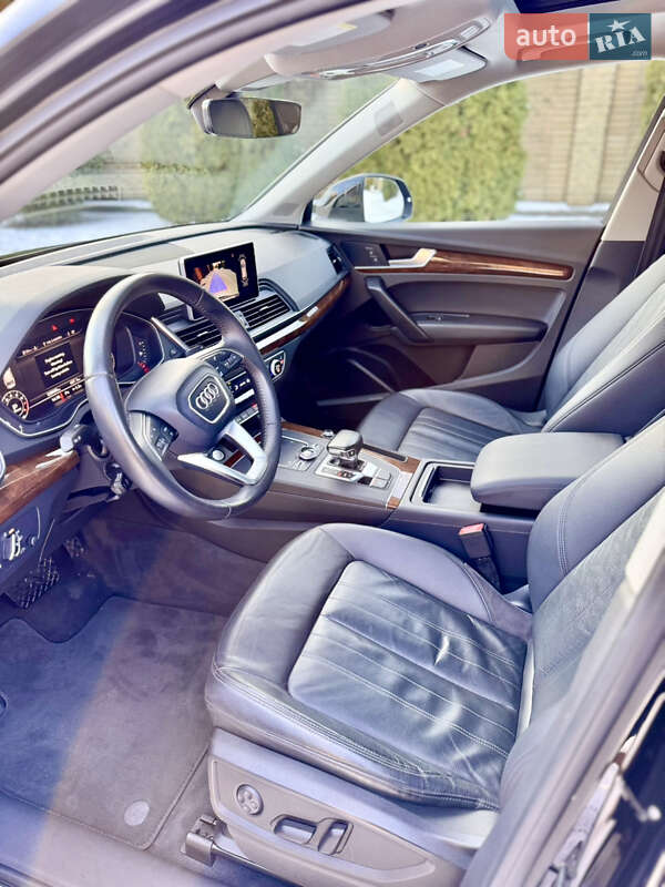Позашляховик / Кросовер Audi Q5 2018 в Києві фото 34 Позашляховик / Кросовер Audi Q5 2018 в Києві