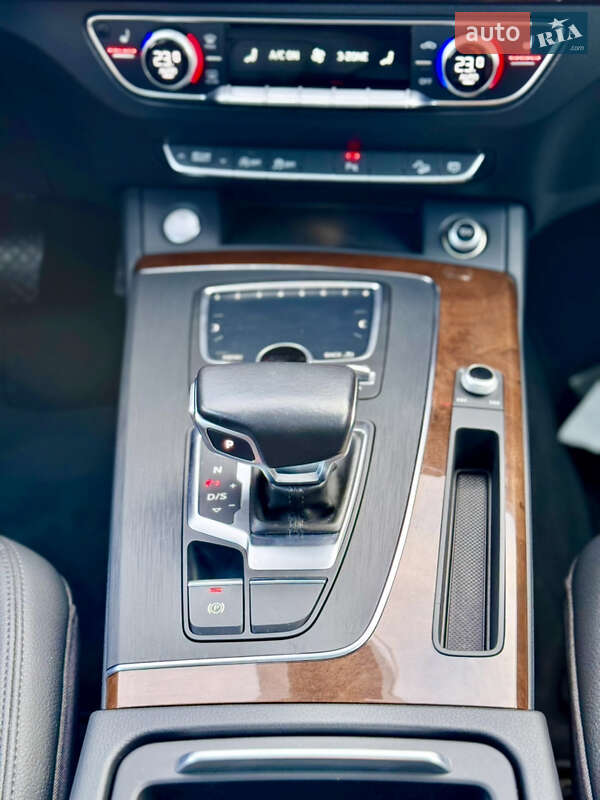 Позашляховик / Кросовер Audi Q5 2018 в Києві фото 51 Позашляховик / Кросовер Audi Q5 2018 в Києві