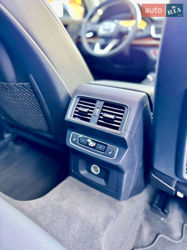 Позашляховик / Кросовер Audi Q5 2018 в Києві фото 58 Позашляховик / Кросовер Audi Q5 2018 в Києві