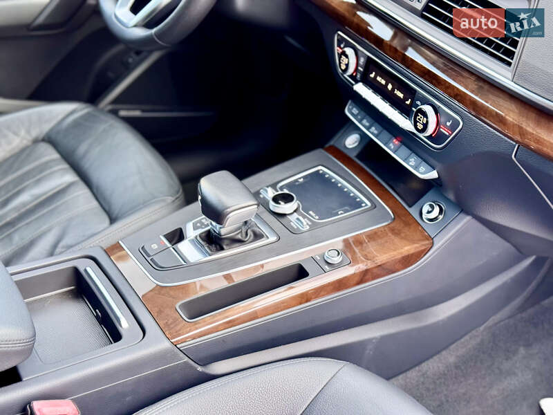 Позашляховик / Кросовер Audi Q5 2018 в Києві фото 52 Позашляховик / Кросовер Audi Q5 2018 в Києві