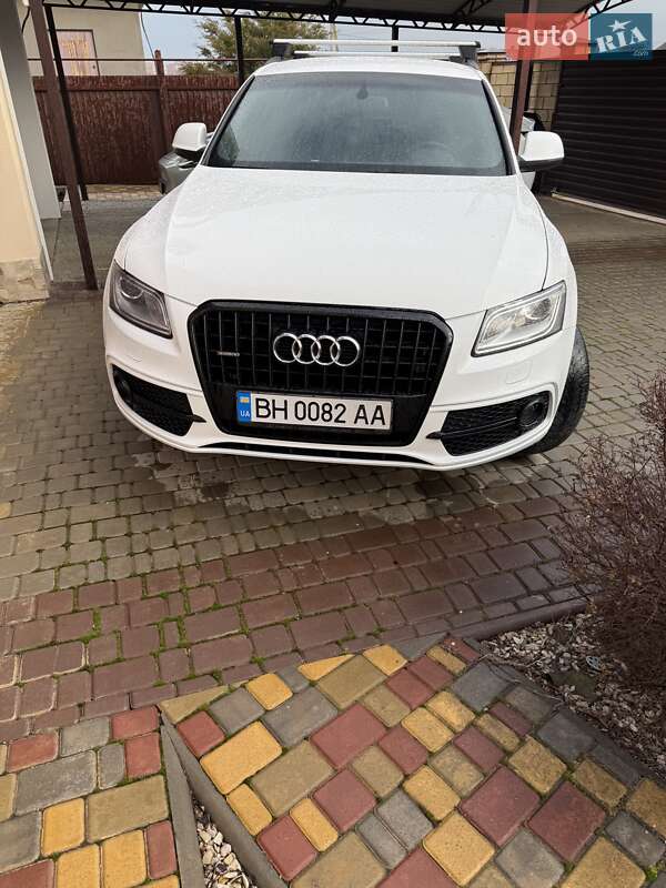 Внедорожник / Кроссовер Audi Q5 2010 в Одессе