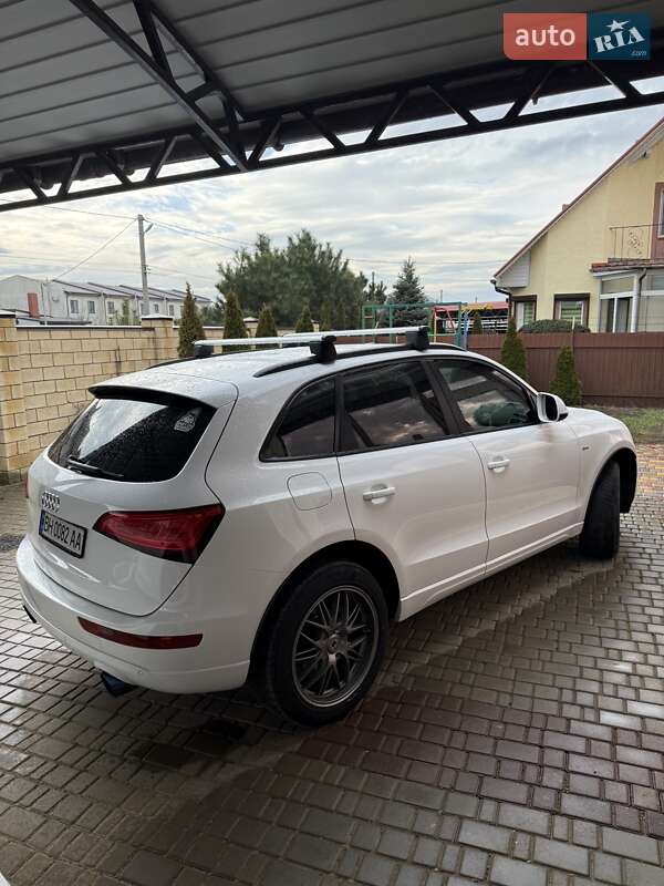 Внедорожник / Кроссовер Audi Q5 2010 в Одессе