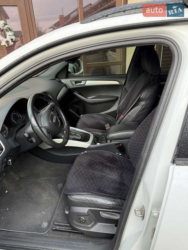 Внедорожник / Кроссовер Audi Q5 2010 в Одессе