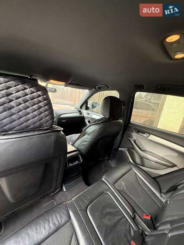 Внедорожник / Кроссовер Audi Q5 2010 в Одессе