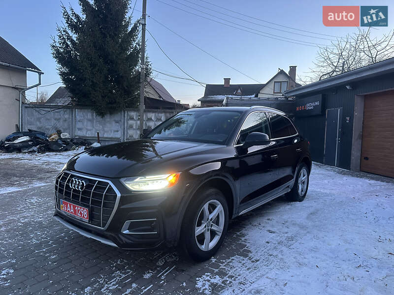 Позашляховик / Кросовер Audi Q5 2021 в Володимирі