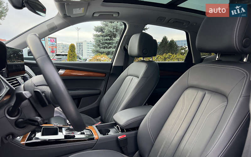 Внедорожник / Кроссовер Audi Q5 2023 в Львове