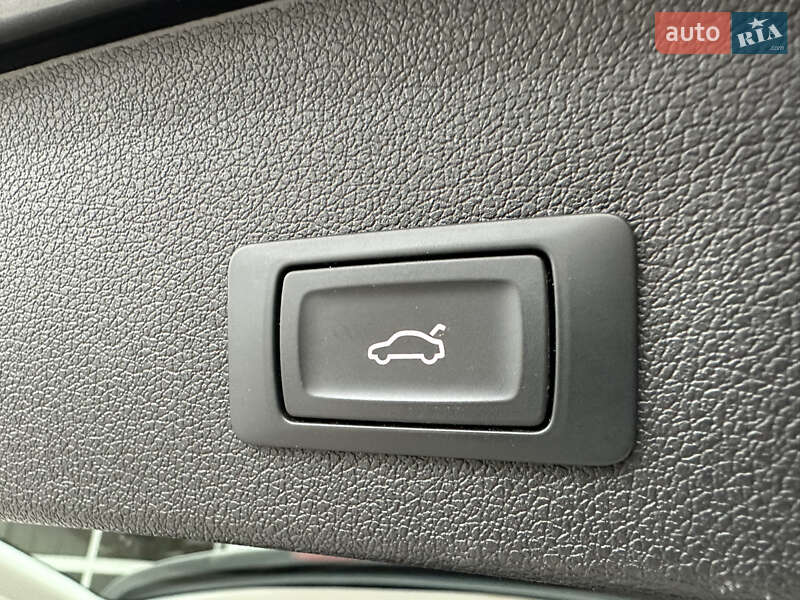 Внедорожник / Кроссовер Audi Q5 2015 в Стрые