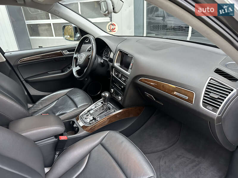 Внедорожник / Кроссовер Audi Q5 2015 в Стрые