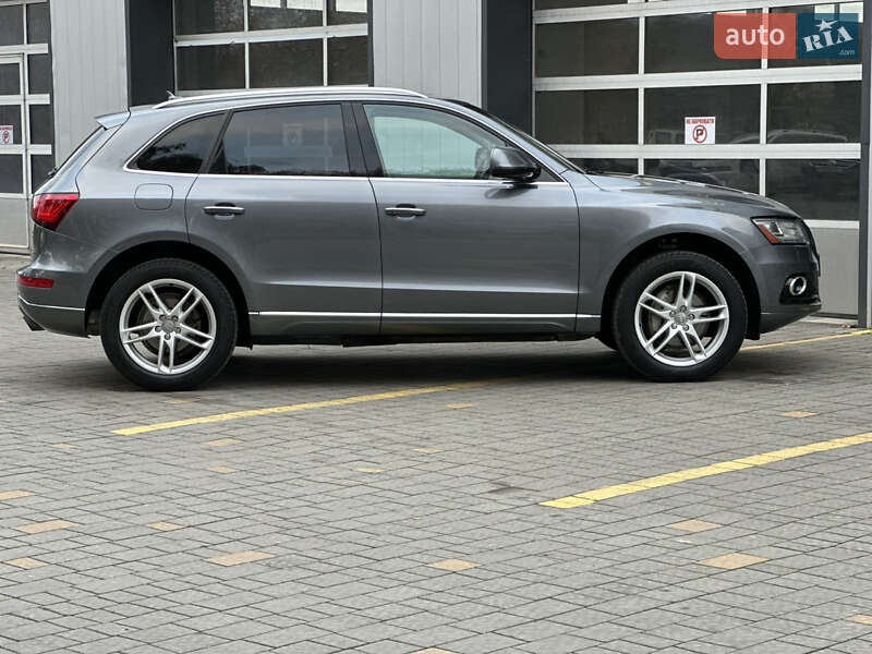 Внедорожник / Кроссовер Audi Q5 2015 в Стрые